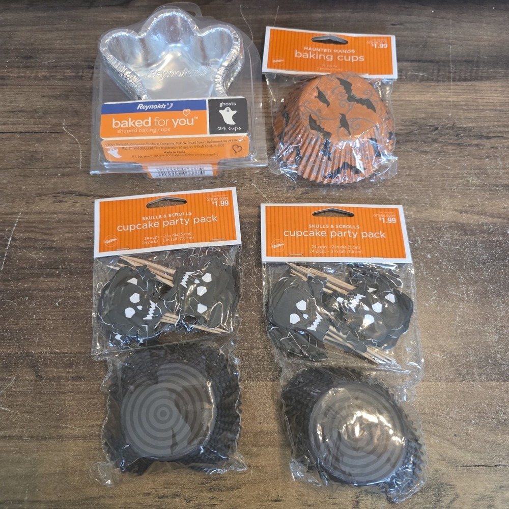 Halloween Ghost Baking Cups 24 Cups Cupcake Party Packs Cupcake Liners Picks Lot